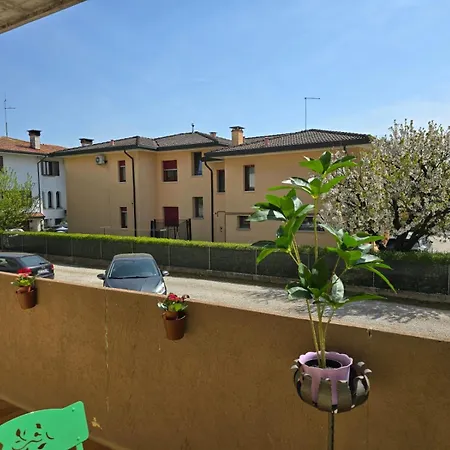 Casa Elis Near Jesolo Lägenhet *