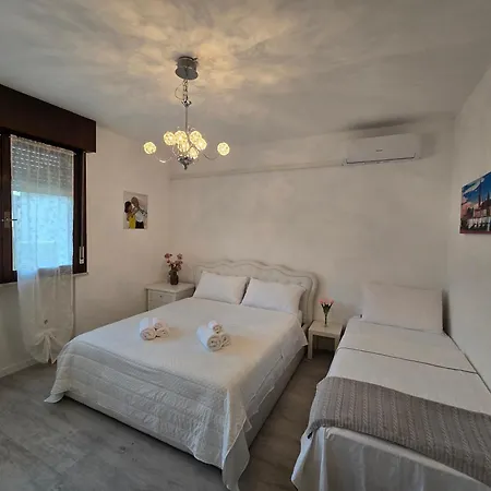 Casa Elis Near Jesolo Apartment